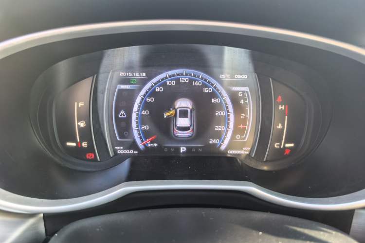 Used Geely Auto Emgrand X7 Sport 2016 1.8TD Automatic Smart Connectivity Version Odometer Close Up