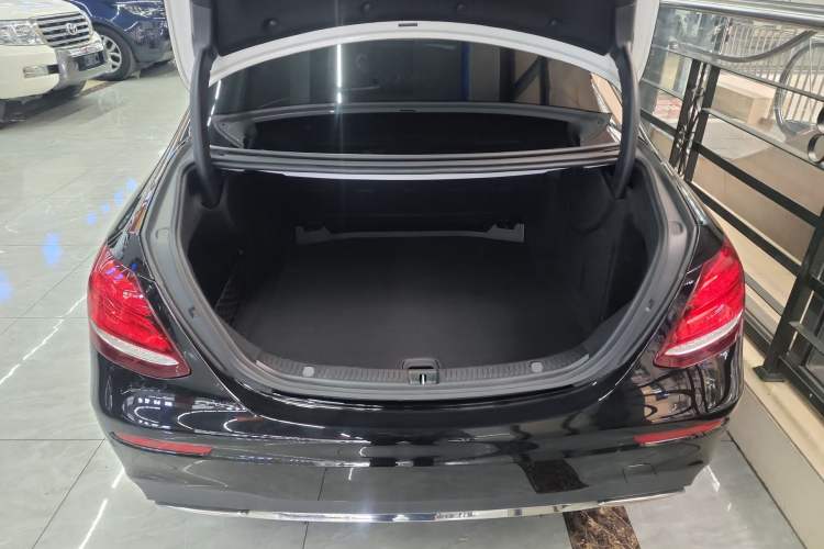 Used Mercedes-Benz E-Class 2020 Facelift E 260 L Sport Edition