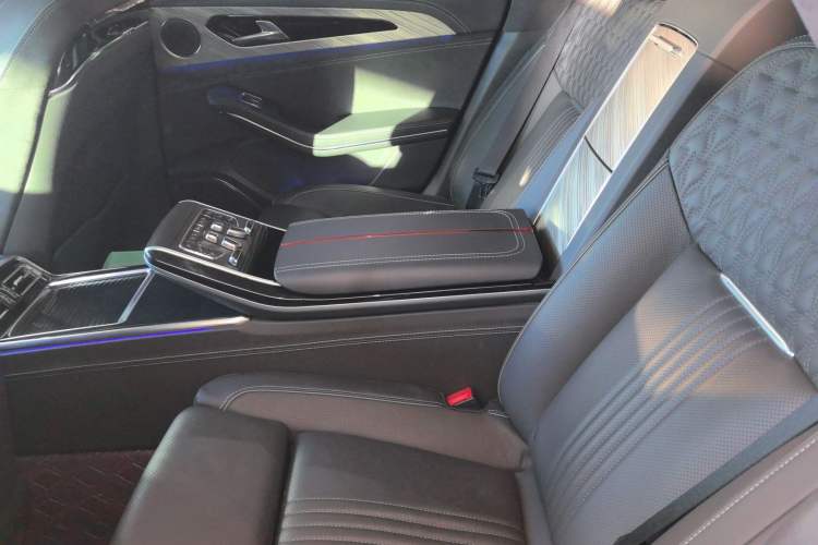 Used Hongqi H9 2020 3.0T Smart Connect Flagship Four-Seat Version