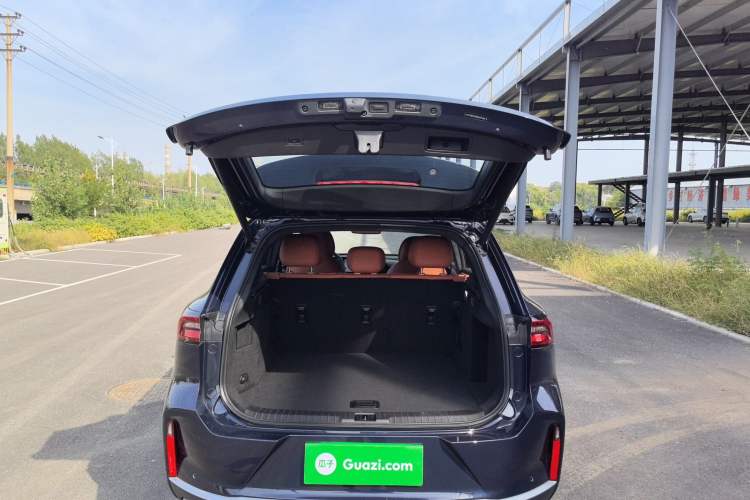 Used EXEED Lingyun 2025 300T Two-Wheel Drive Starry Edition Trunk