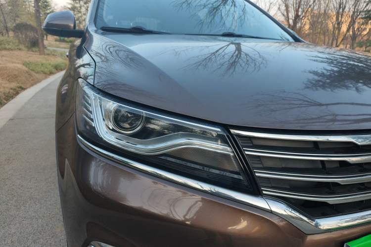 Used Roewe RX5 2018 20T Two-Wheel Drive Manual Flagship Edition
