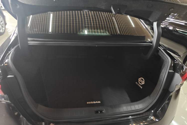 Used Nissan Teana 2022 2.0L XL-TLS Enjoyment Edition Trunk