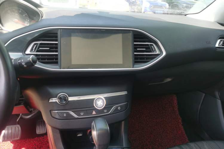 Used Peugeot 308S 2015 1.2T Automatic Jingchi Edition
