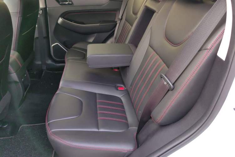 Used BAIC Beijing X5 2019 1.5T Manual Elite Edition China VI
