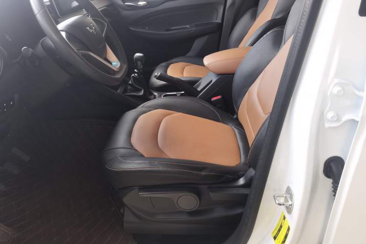 Used Wuling Hongguang S3 2018 1.5L Manual Comfort Model China V Standard