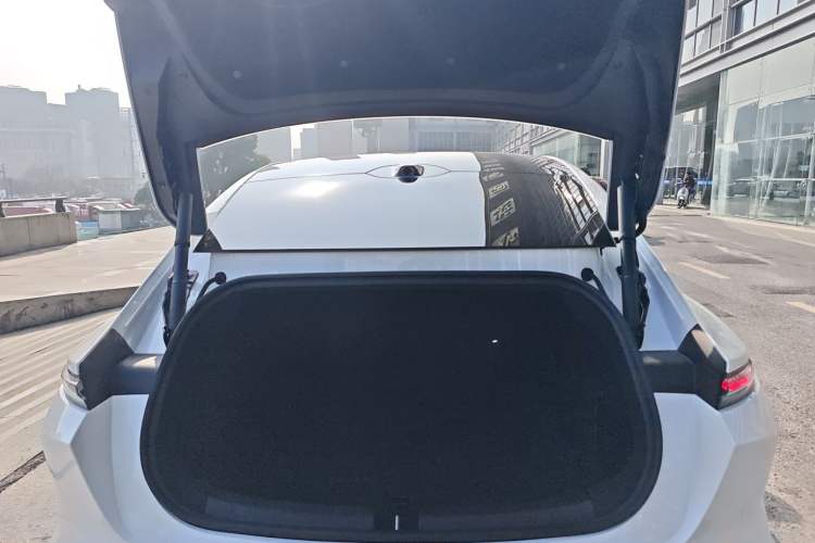 Used Nio ET5 2025 75 kWh