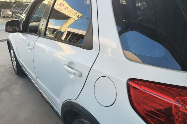 Used Suzuki SX4 2013 1.6L Manual CoolRide Model
