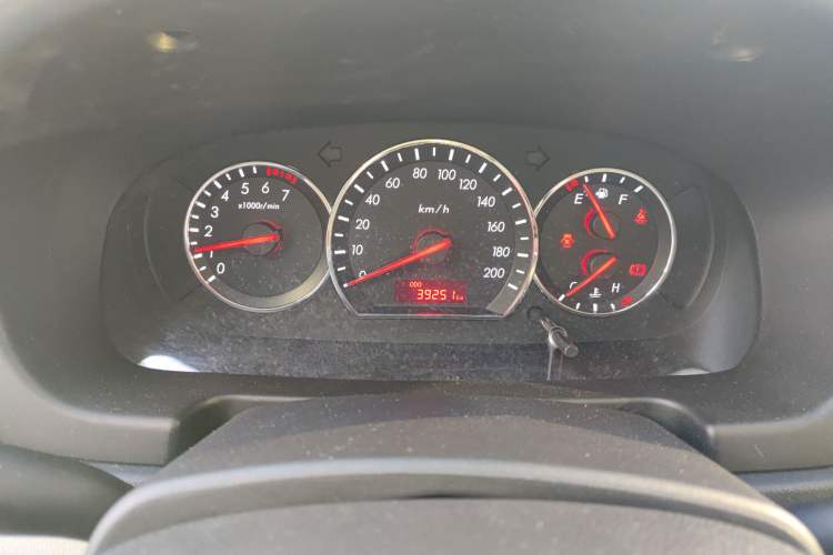 Used Changan Alsvin V3 2015 1.4L Manual Meiruan Model China V Standard