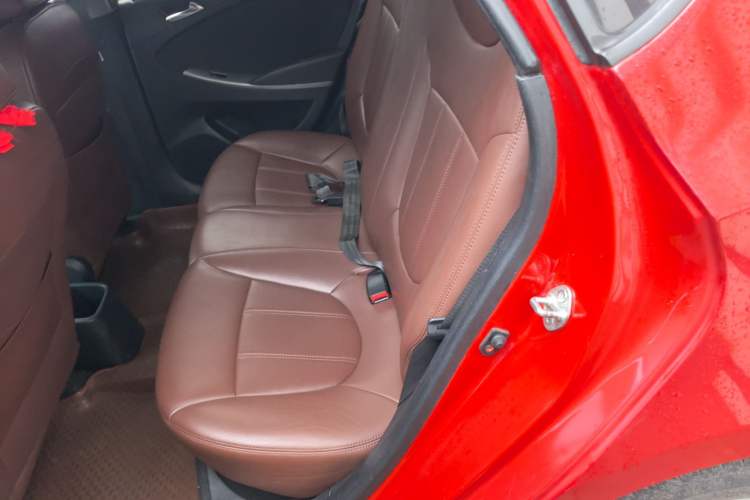 Used Hyundai Verna Ray 2014 1.4L Automatic TOP