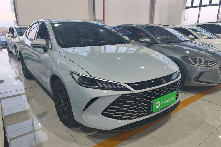 Used BYD Qin PLUS 2025 DM-i Smart Drive 55KM Leading Model