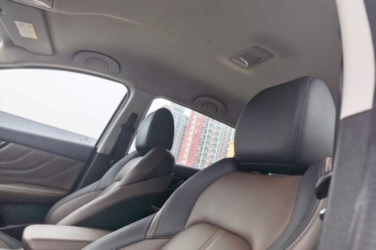 Used Dongfeng Aeolus AX7 2018 Classic 1.6T Automatic Elite Model