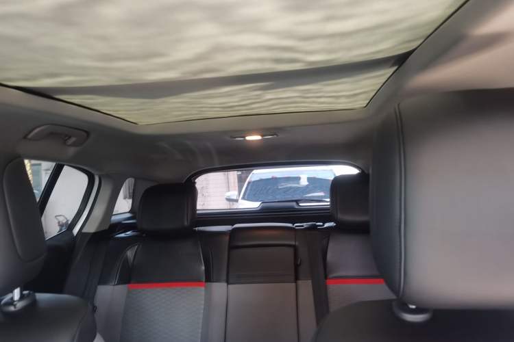 Used Citroen C5 AIRCROSS 2017 350THP Fashion Edition Headliner