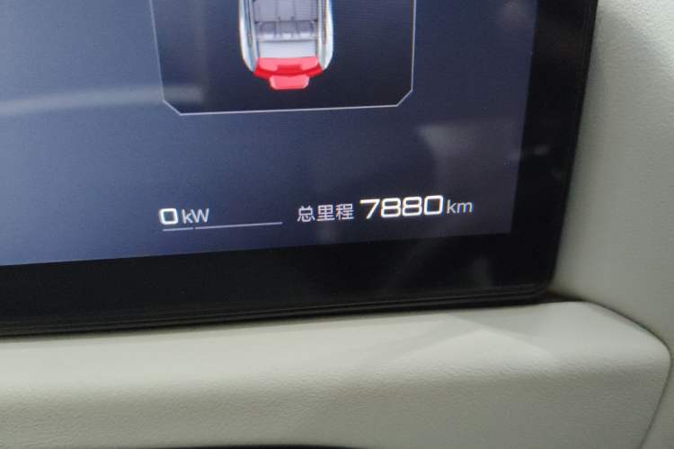 Used Formula Leopard Titanium 3 2025 501 km Range Rear-Wheel Drive Intelligent Driving Max Edition
