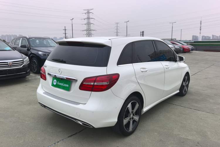 Used Mercedes-Benz B-Class 2016 B 200 Exclusive Edition
