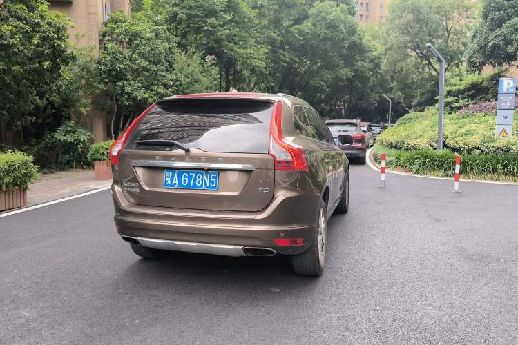 Used Volvo XC60 2016 T5 Smart Upgrade Model
