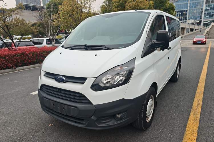 Used Ford Transit 2019 2.0T Diesel Multi-Purpose Commercial Vehicle Short Wheelbase Low Roof 6-Seater China VI Standard
