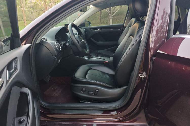 Used Audi A3 2015 Limousine 35 TFSI Millionth Anniversary Intelligent Leading Model
