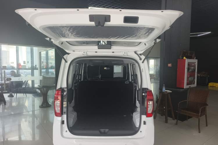 Used Wuling Zhiguang New Energy 2025 Comfort Model