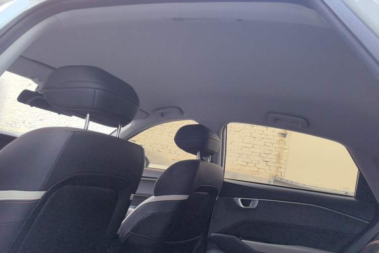 Used Baojun RC-6 2019 1.5T CVT 24-Hour Online Luxury Edition