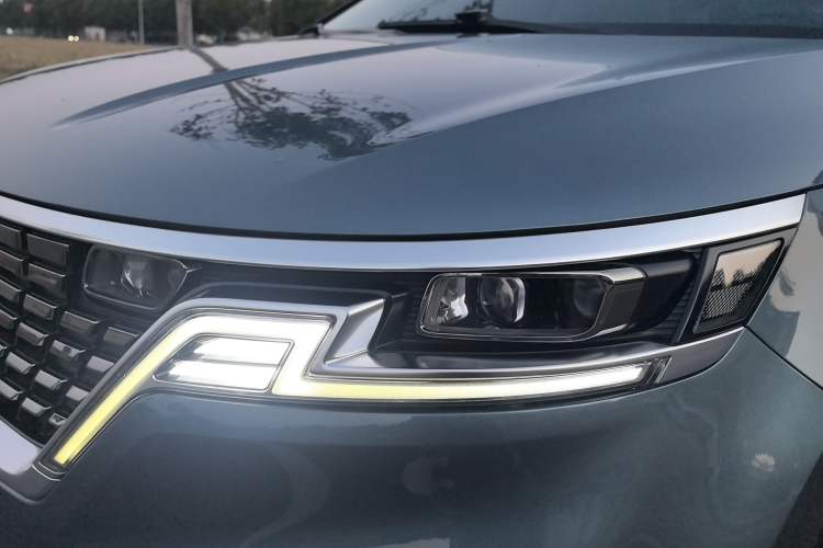 Used Kia Carnival 2021 2.0T Luxury Tech Edition
