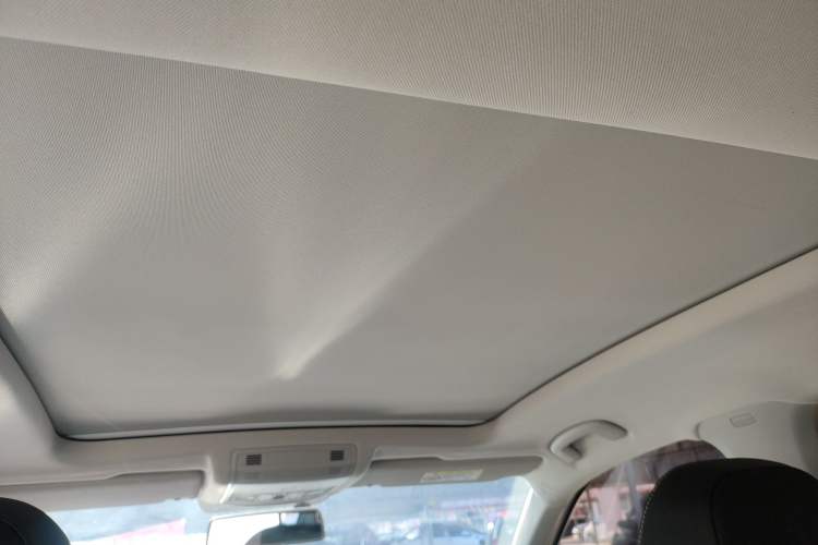 Used Volkswagen T-ROC 2019 230TSI DSG Two-Wheel-Drive Advanced Version China VI Standard
