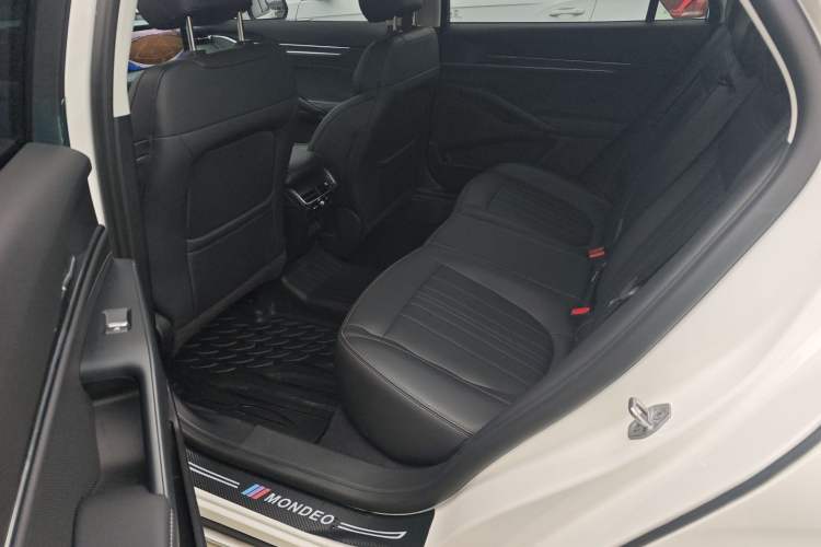 Used Ford Mondeo 2025 2.0T EcoBoost Luxury Version