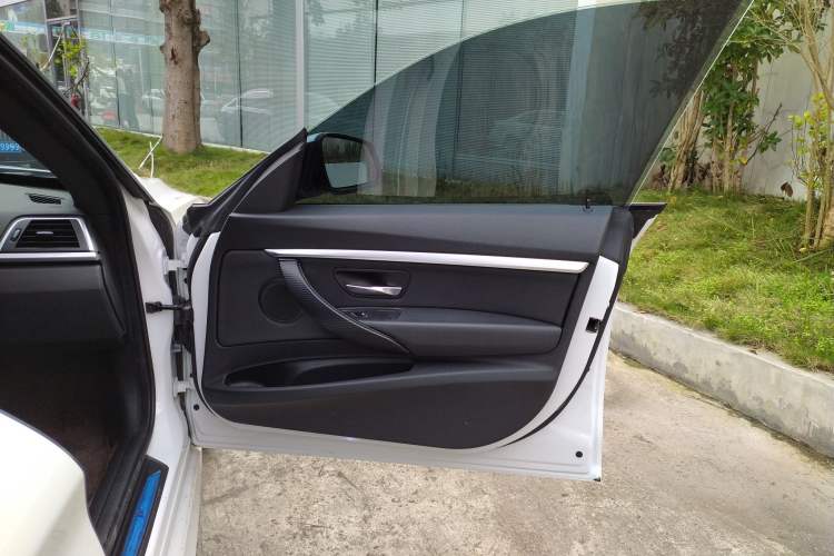 Used BMW 3 Series GT 2019 320i M Sport Package
