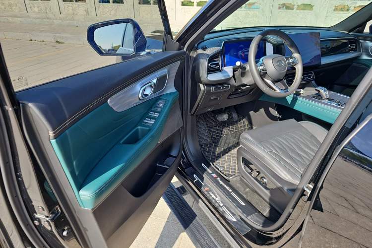 Used GAC Trumpchi GS8 2022 Flagship Series 2.0 TGDI Two-Wheel-Drive Prestige Edition (7 Seats) Driver Seat