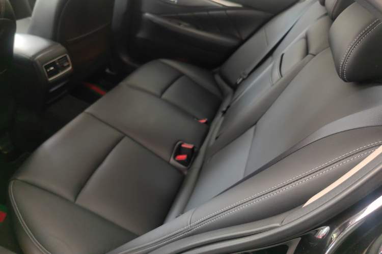 Used Infiniti Q50L 2016 2.0T Enjoyment Edition
