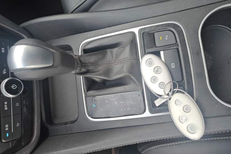 Used BYD Song MAX 2018 1.5T Automatic Smart Connect Luxury 6-Seater
