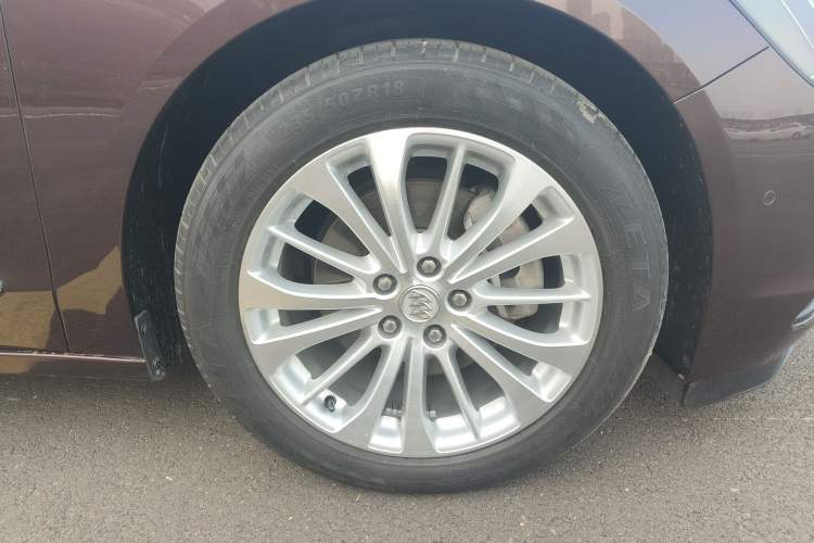 Used Buick LaCrosse 2016 28T Luxury Version
