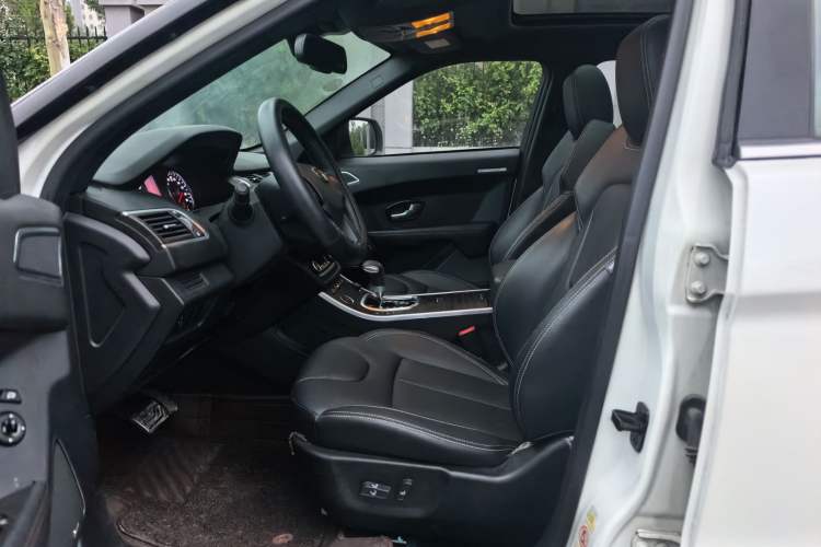 Used Land X7 2015 2.0T Panoramic Prestige Edition
