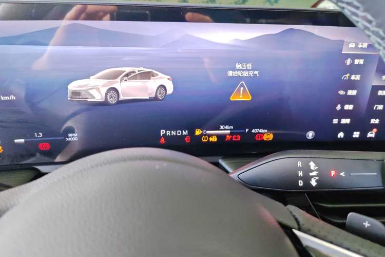 Used Buick LaCrosse 2025 28T Platinum Edition
