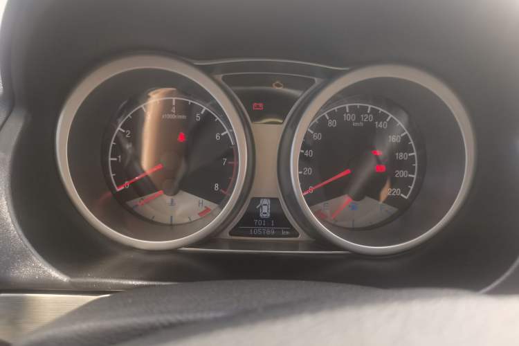 Used Geely Auto GX7 2014 2.0L Manual Entry-Level Trim
