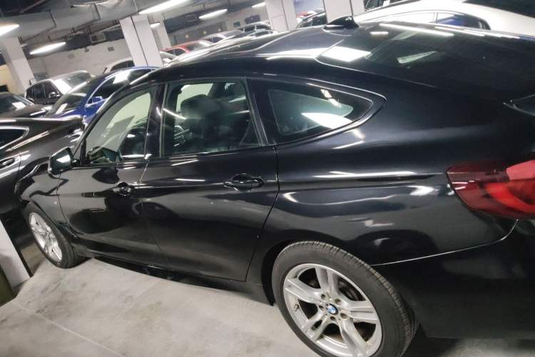 Used BMW 3 Series GT 2019 320i M Sport Package
