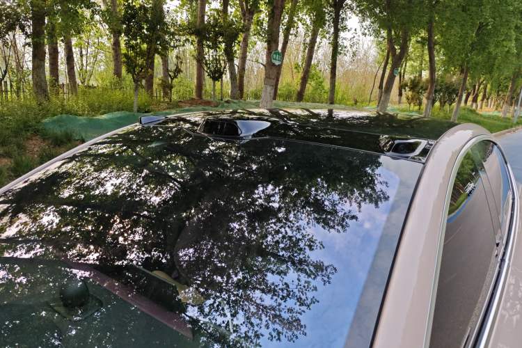 Used Nio ET5 2024 75 kWh Roof