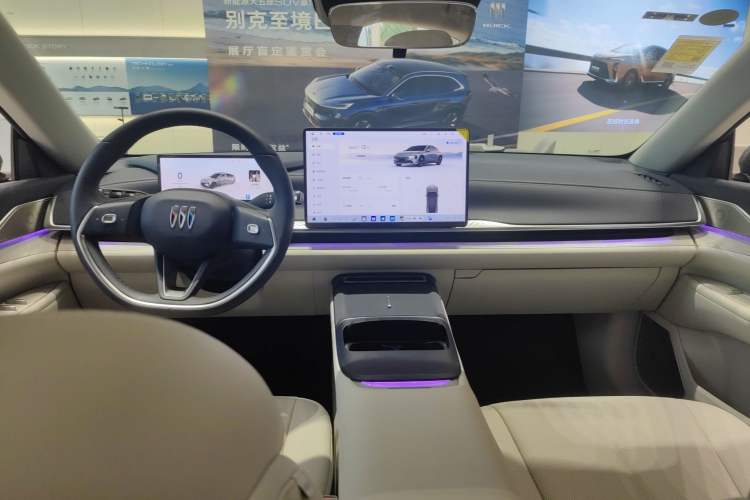 Used Buick L7 2025 Model Luxury Edition