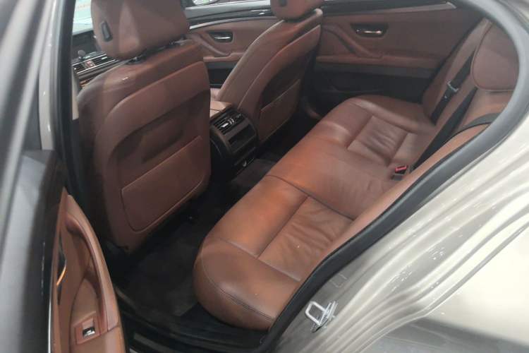 Used BMW 5 Series 2014 520i Elegant Edition
