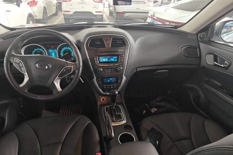 Used GAC Trumpchi GS5 2013 1.8T Automatic Two-Wheel Drive Elite Edition
