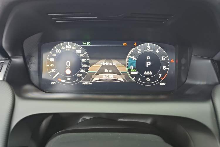 Used Land Rover Discovery Sport New Energy 2022 Facelifted P300e Plug-in Hybrid Electric Version
