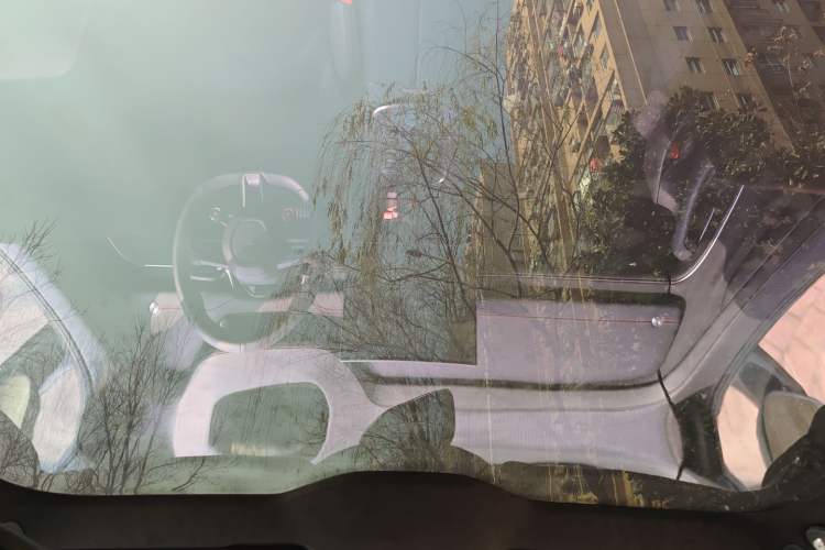 Used Xiaomi Auto SU7 2024 Four-Wheel Drive Ultra-Long Range Advanced Intelligent Driving Max Edition
