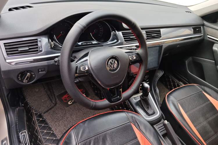 Used Volkswagen C-TREK 2018 230TSI DSG Comfort Model Interior 3