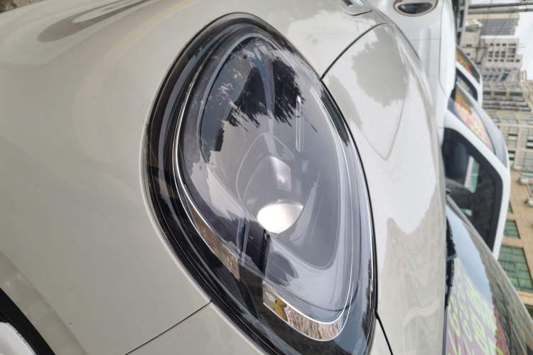 Used Wuling Hongguang MINIEV 2025 Four-Door Version Advanced Edition Left Front Headlight