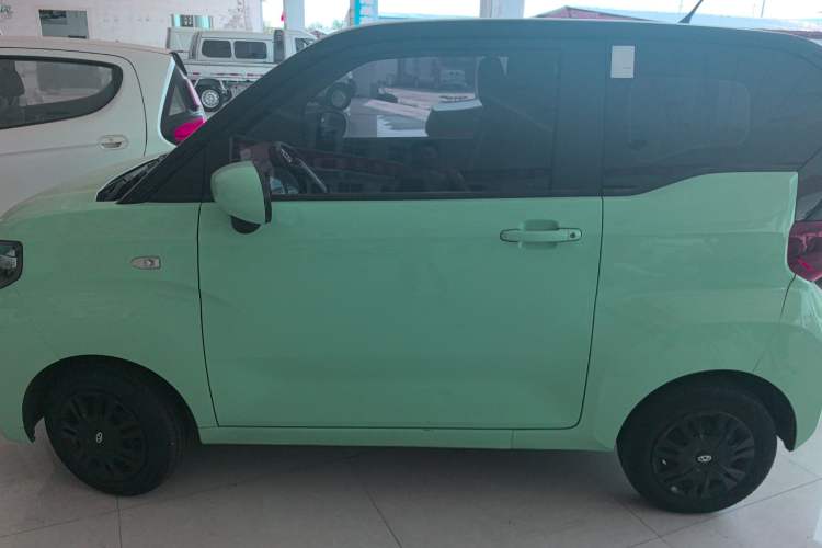 Used Chery New Energy QQ Ice Cream 2022 170km Sundae Phosphate Lithium-Ion