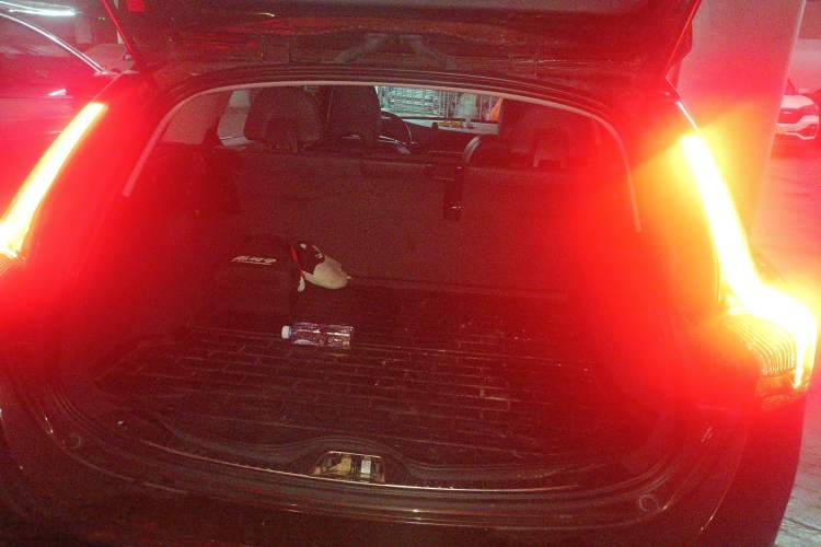 Used Volvo V60 2017 Cross Country T5 AWD China V Standard Trunk