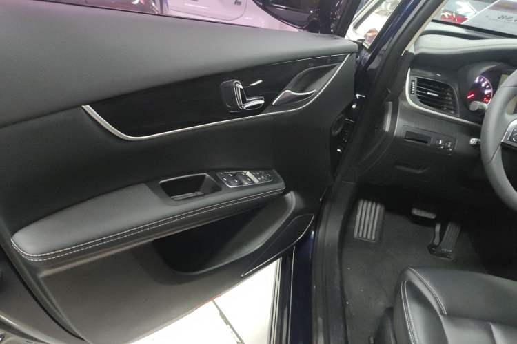 Used BYD Song MAX 2019 1.5T Automatic SmartConnect ZhiLian RuiDong Edition with 6 Seats China VI Standard