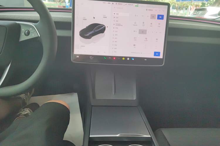 Used Tesla Model 3 2025 Rear-Wheel-Drive Version
