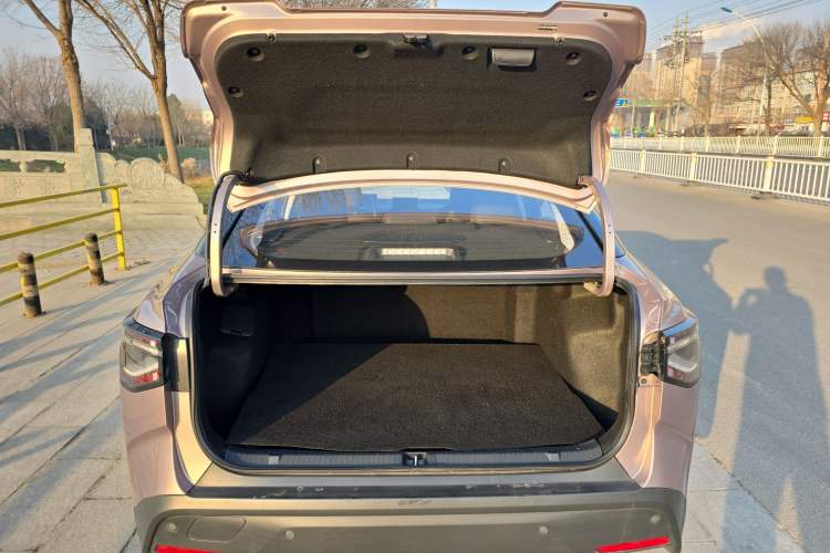 Used Toyota bZ3 2023 616 km Long-Range Premium