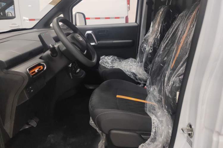 Used Dongfeng V5 2025 Model, 310 km Smart Leap Edition—Ningde 41.86 kWh