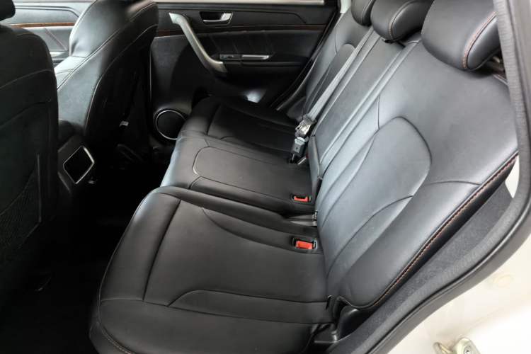 Used Haval H6 2017 Red-Label Sport Edition 1.5T Manual Two-Wheel Drive Elite Model
